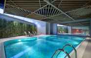 Swimming Pool 2 Hilton Garden Inn Istanbul Beylikduzu