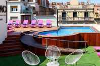 Kolam Renang TWO Hotel Barcelona by Axel - Adults only