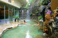 Kolam Renang Onyang Hot Spring Hotel