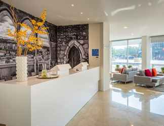 Lobby 2 TRYP by Wyndham Leiria