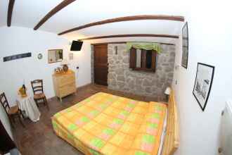 Kamar Tidur 4 Agriturismo Monte Due Torri