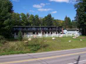 Bangunan 4 Lakeview Motel