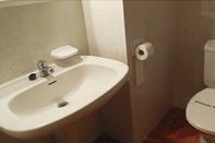 In-room Bathroom Tres Carabelas 3000