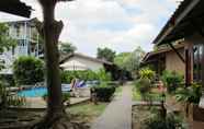 Kolam Renang 3 Phuket Siam Villas