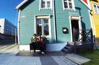Luar Bangunan Tromso Activities Hostel