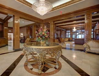 Lobby 2 The Drake Oak Brook, Autograph Collection