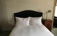 Kamar Tidur 2 The Macquarie Hotel