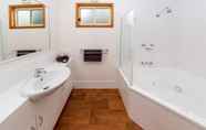 Toilet Kamar 3 Discovery Parks - Bright