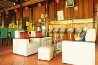 Bar, Kafe dan Lounge River Ray Estates