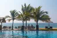 Kolam Renang Sri Sharavi Beach Villas & Spa