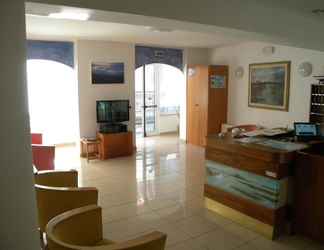 Lobby 2 Hotel Eliani