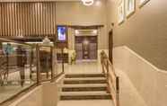 Lobi 6 Hawthorn Suites by Wyndham Abu Dhabi City Centre