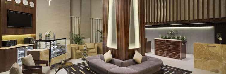 Lobby Hawthorn Suites by Wyndham Abu Dhabi City Centre