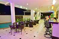 Bar, Kafe, dan Lounge Squareone - Hostel