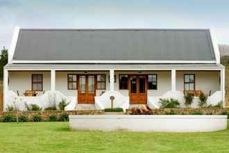 Exterior 4 Endless Vineyards at Wildekrans Wine Estate