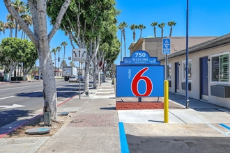 Exterior 4 Motel 6 Tustin, CA – Orange County