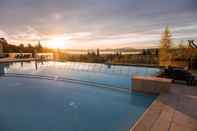 Swimming Pool Vacancéole Le Domaine de Camiole