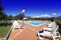 Swimming Pool Resort Santa Maria