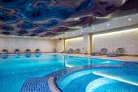 Kolam Renang Park Inn By Radisson Istanbul Ataturk Airport