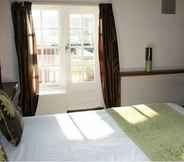 Bedroom 4 Dukeries Lodge Hotel