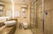 In-room Bathroom 7 Side Alegria Hotel & Spa - Adults Only - All inclusive