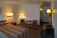 Bedroom Value Inn Harrisburg - York