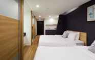 Kamar Tidur 7 Vistacay Hotel Worldcup