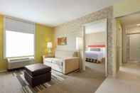 Common Space Home2 Suites by Hilton Canton