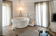 In-room Bathroom 7 Ramo d'Aria Etna Boutique Hotel