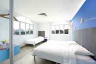 Kamar Tidur Hangout at Mt Emily