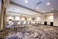 Functional Hall Hampton Inn & Suites Pittsburgh/Harmarville