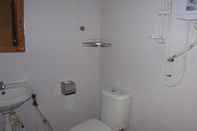 Toilet Kamar Peach Blossom Village