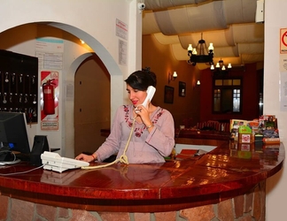 Lobby 2 Hotel La Giralda