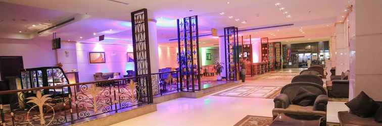 Lobby Reef Global Hotel