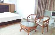 Bedroom 6 Hotel Queens Residency Gurgaon