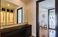 Toilet Kamar 4 Ocean Breeze Residence