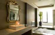 Toilet Kamar 3 Yes Motel City Resort Paradise