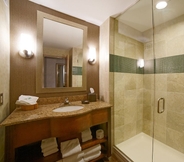 In-room Bathroom 6 Riverwalk Casino Hotel