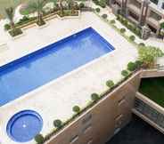 Swimming Pool 7 Dayhello International Hotel