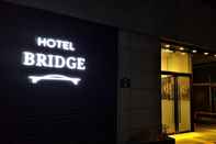 Exterior Hotel Bridge