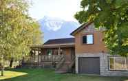 Exterior 4 Fraser River Outpost Lodge