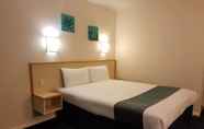 Bedroom 6 Days Inn by Wyndham Sutton Scotney North