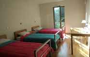 Bedroom 2 Azores Youth Hostels - São Jorge