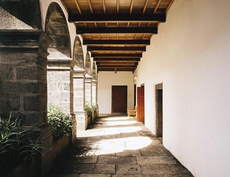 Lobby 2 Azores Youth Hostels - Pico