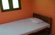 Kamar Tidur 2 Bluesky Guest House