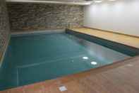 Swimming Pool Novotel Suites Riyadh Dyar