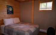 Bedroom 3 Overlook Inn & Cabins