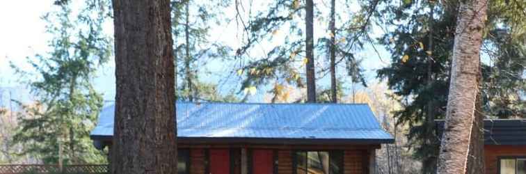 Bangunan Overlook Inn & Cabins