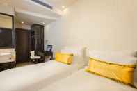 Kamar Tidur Harbour Bay Hotel