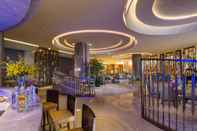 บาร์ คาเฟ่ และเลานจ์ Hilton Urumqi